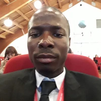 jean-mathieu-tsoumou-profesor.jpg
