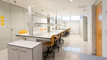 Laboratorio de Ciencias Básicas Universidad Europea de Valencia