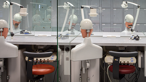 Laboratorio de simuladores Odontología preclínica Universidad Europea de Madrid
