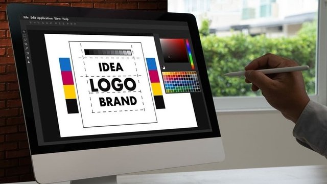 creación de logotipo en ordenador