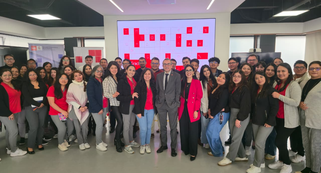 masterclass-comunicacion-liderazgo-grupo-kfc-ecuador.jpeg