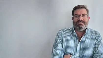 Oliver Serrano Director de programa