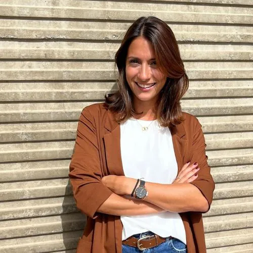 patricia-mora-profesor.width-500x500.format-jpg.jpg