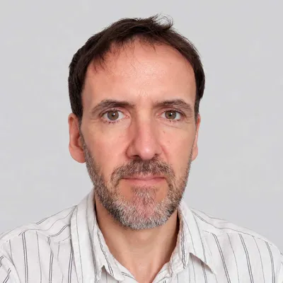 Roberto Arévalo Turnes - Profesor
