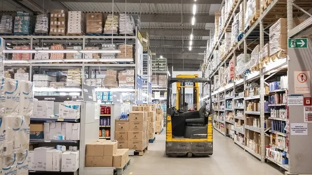 centro logístico o almacén de una empresa