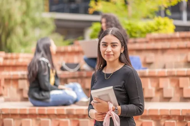 Estudiante mujer