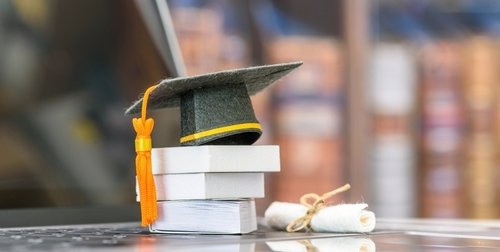 Difference between a bachelor’s degree and a master’s degree
