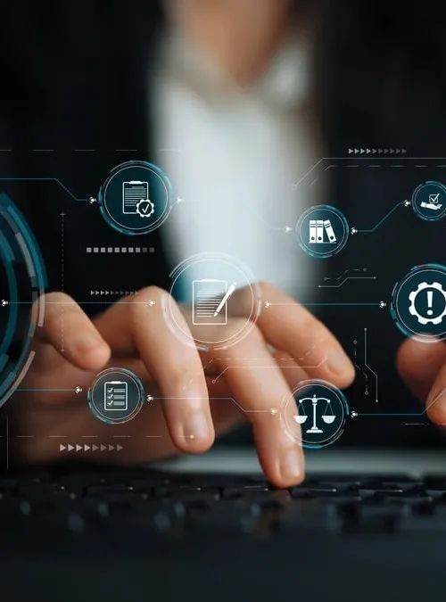 Concepto visual del derecho al olvido en la era digital, con un icono de justicia sobre un fondo tecnológico.
