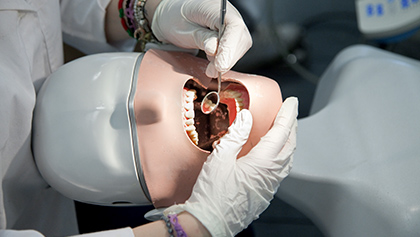 Laboratorio de simulación odontológica