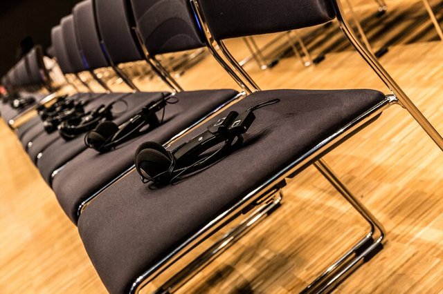 What is simultaneous interpreting