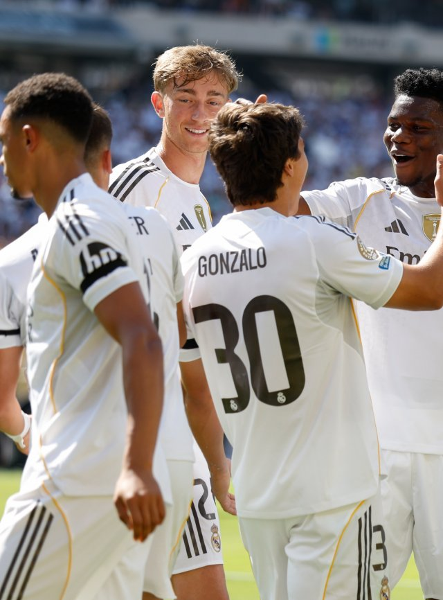 Curso online oficial del Real Madrid sobre coaching deportivo.