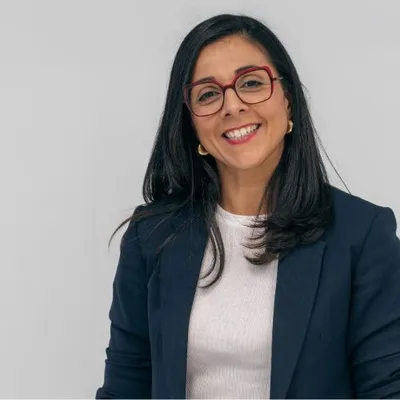 veronica-rodriguez-profesor.width-500x500.format-jpg.jpg