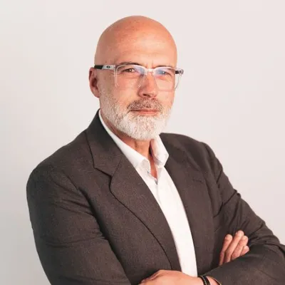 victor-gomez-profesor